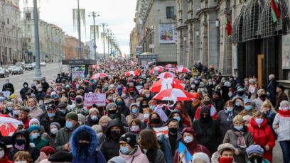 Марш пэнсіянэраў і мэдыкаў у Менску, 9 лістапада. 